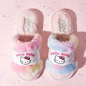Hello kitty slippers